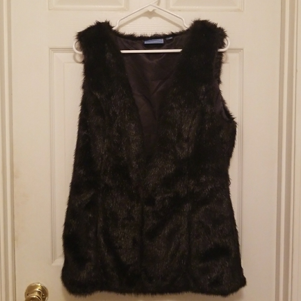 Simply Vera-Vera Wang Faux Fur Vest